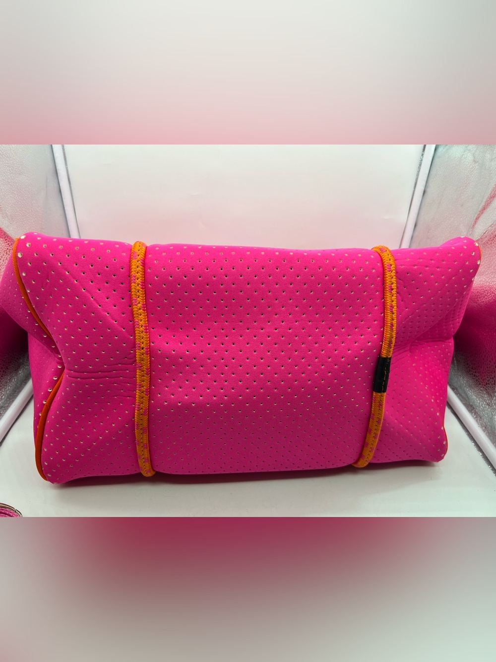 NWT BAG & BOUGIE x SABICHIC Pink Orange Perforated Neoprene Washable Tote Bag - Picture 6 of 12